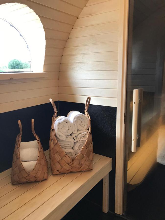 Saga, Badehotell Med Sauna Og Badebrygge - Inderoy Straumen  Kültér fotó