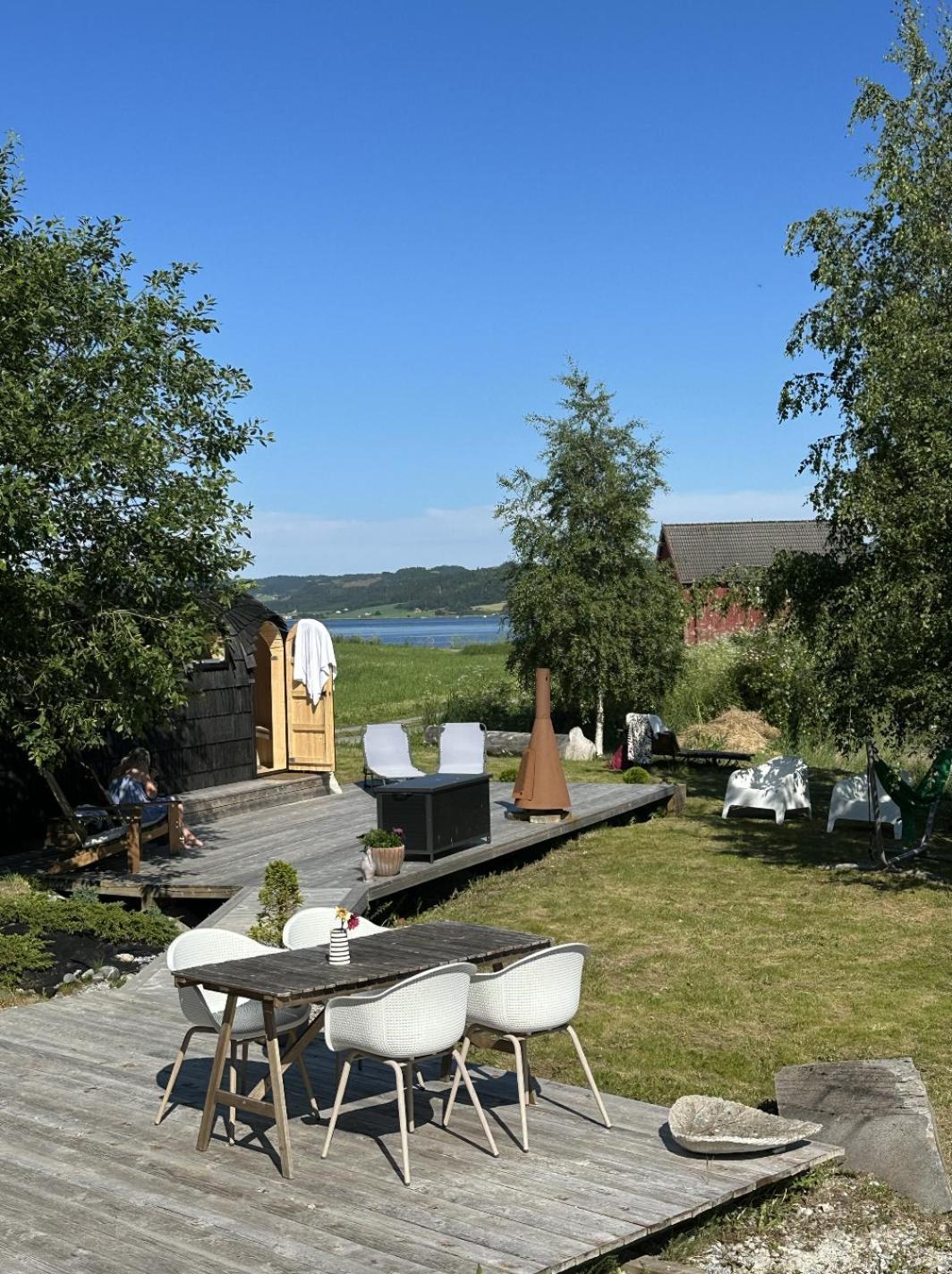 Saga, Et Unikt, Sjarmerende Badehotell Med Fa Rom, Sauna Og Badebrygge - Inderoy Straumen  Kültér fotó